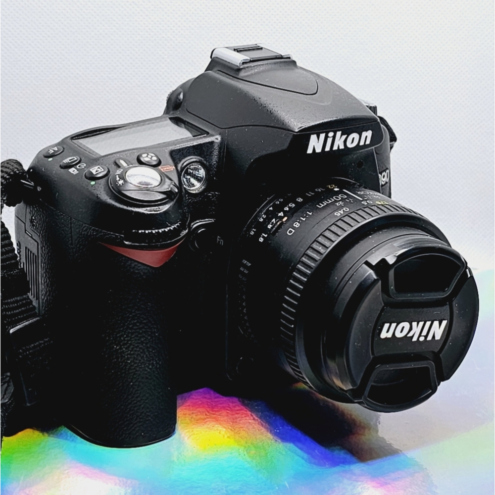 Nikon D90 DSLR Camera w/ 50mm 1.8 & 18-105mm 3.5-5.6 Lenses - Picture 3 of 14